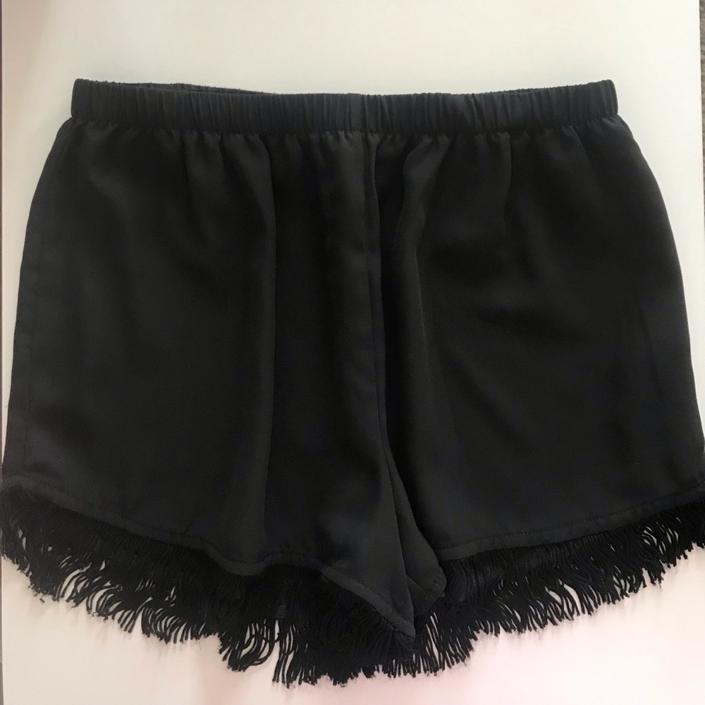 Fringe-bottom, flowy shorts from Forever 21!